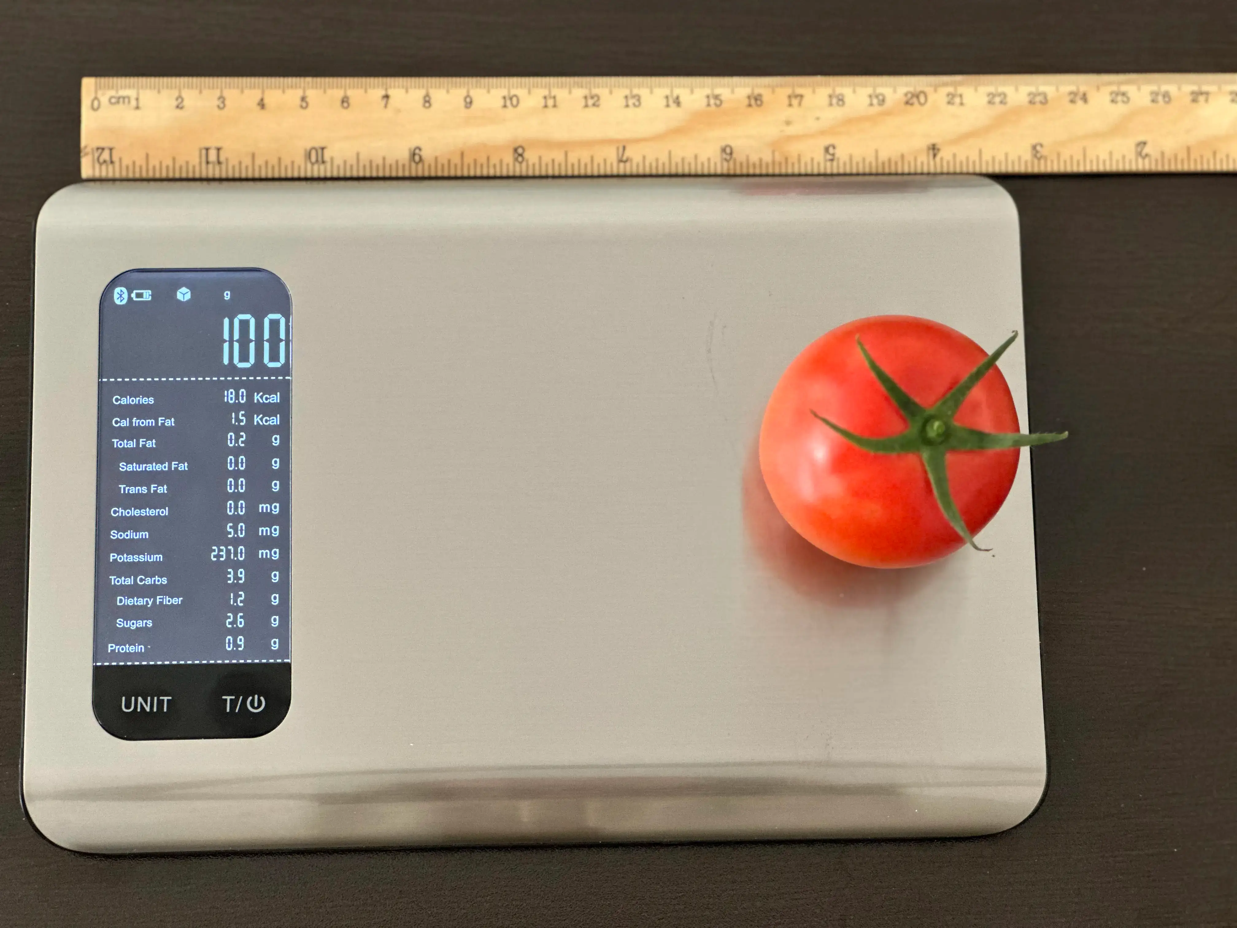 18 Calories or 100 Grams of Tomato