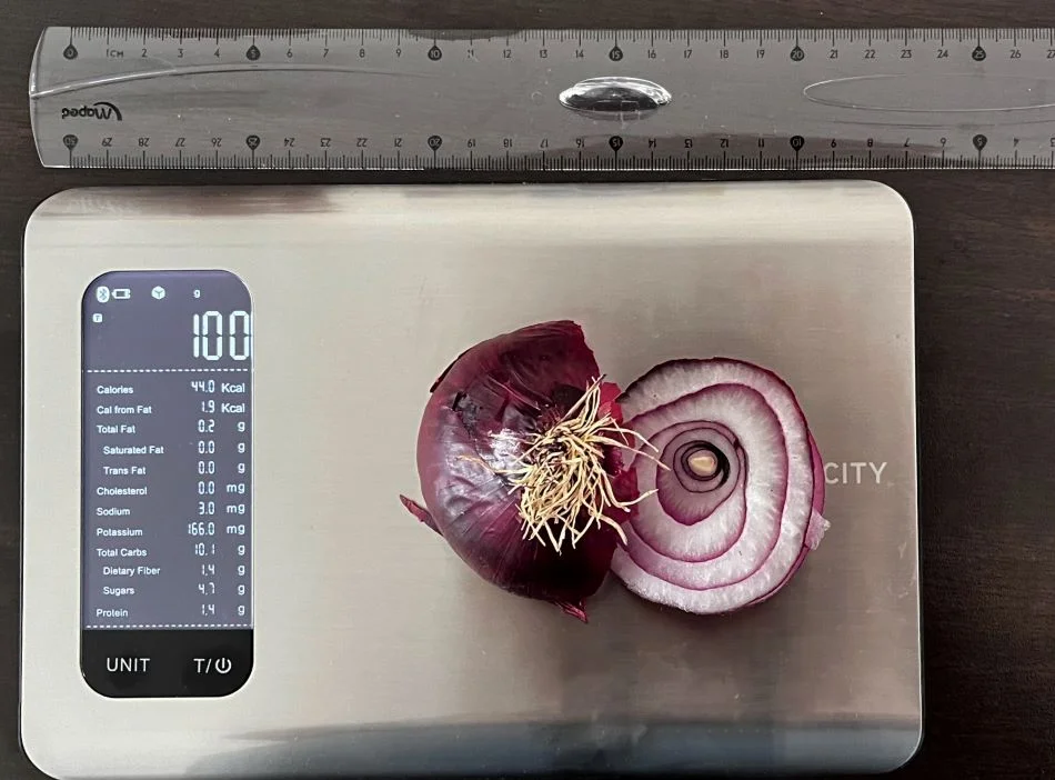 40 Calories or 100 Grams of Onion